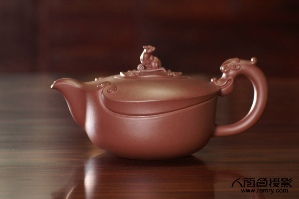 烟台紫砂壶摄影,名家壶摄影,文人壶摄影,素壶摄影,雕花壶摄影,金工壶摄影